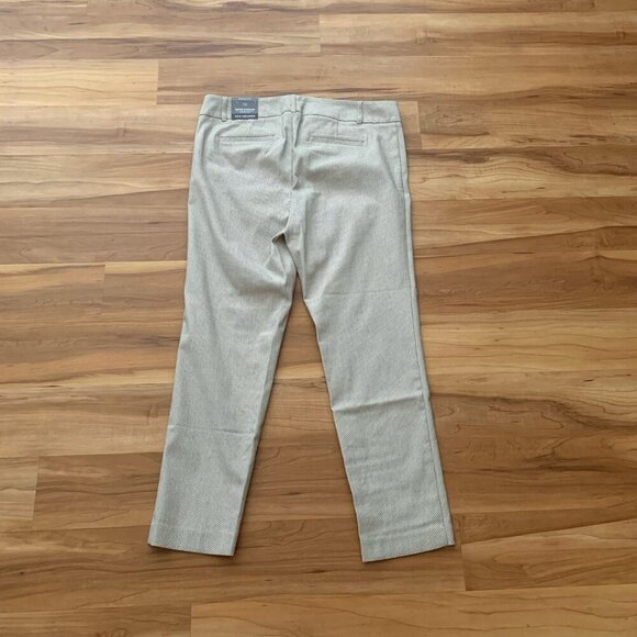 Van Heusen Women Super Stretch Beige Dotted Straight Leg Pants Size 10 NWT - Picture 3 of 10